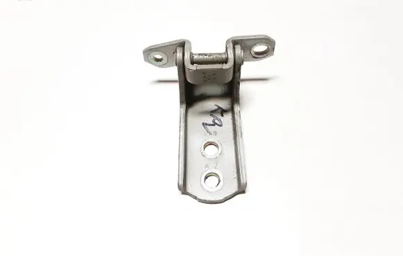 Suzuki Grand Vitara II Front door upper hinge 63J