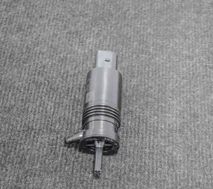 Tesla Model 3 Windscreen/windshield washer pump 101548601C