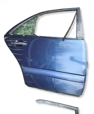 Mercedes-Benz E W210 Rear door 
