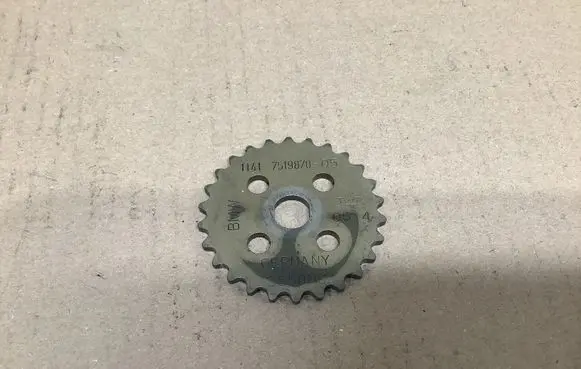 BMW M4 F82 F83 Timing chain sprocket 7519870