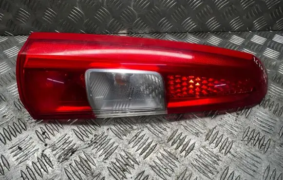 Volvo XC70 Rear/tail lights