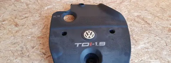 Volkswagen Golf IV Engine cover (trim) 038103925E