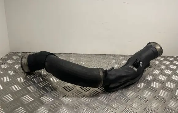 BMW X6 E71 Intercooler hose/pipe 7809834