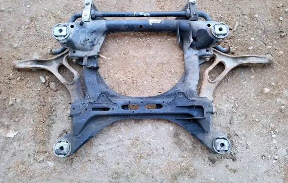 Volkswagen Touareg I Front subframe 742969 9D021834 7L0407154
