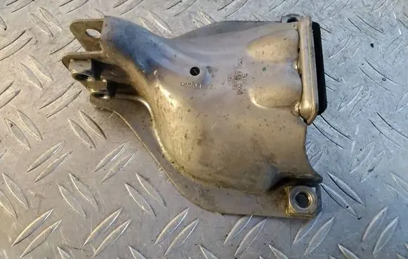 Porsche Macan (95B) Engine mounting bracket 8R0399060L