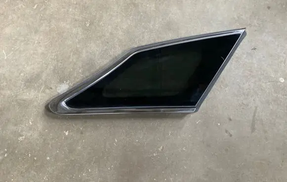 Hyundai i40 Rear side window 43R000083 DOT736AS3M35 4004138