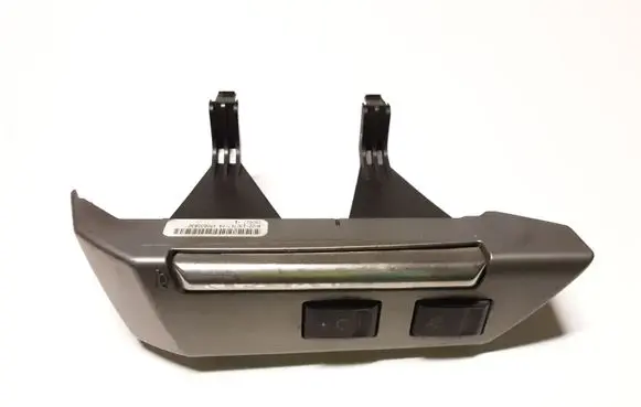 Land Rover Discovery 3 - LR3 Steering wheel buttons/switches 8H2213D767FA XPD500830