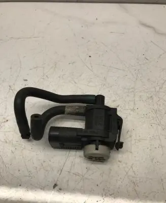 Audi A5 8T 8F Turbo solenoid valve 1J0906283C