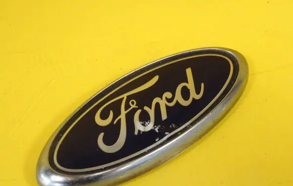 Ford Escort Manufacturer badge logo/emblem 95AB-8K141-AA 95AB8K141AA
