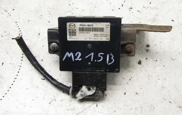 Mazda 2 Voltage converter inverter PE03