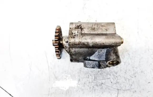 Volvo V50 Oil pump lf0214100