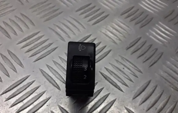 Nissan Micra Headlight level height control switch