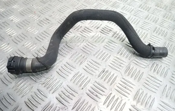 Engine coolant pipe/hose
