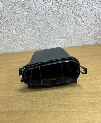 BMW 7 E65 E66 Air filter box cover 64318379958 F1479