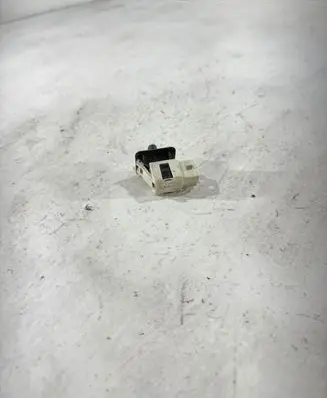 Mercedes-Benz E W211 Front door sensor coupe 2028209410 30011501
