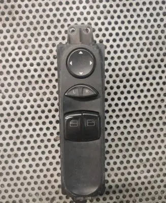 Mercedes-Benz Vito Viano W639 Electric window control switch A6395450913 10059 0ZGS002