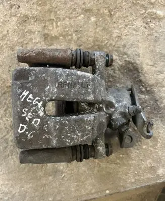 Renault Megane II Rear brake caliper