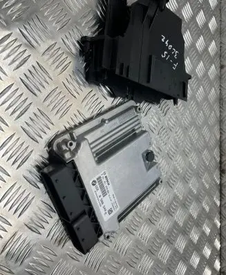 BMW X6 F16 Engine control unit/module 8586540 030455106 0281031950