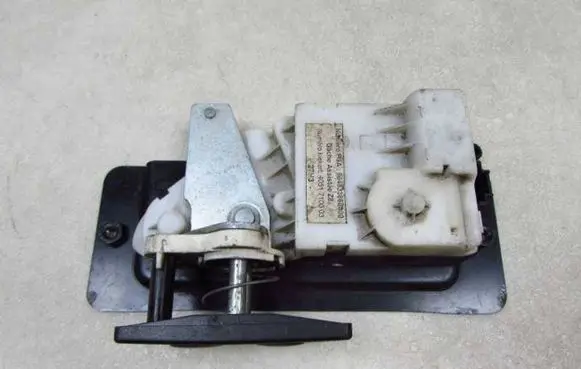 Peugeot 607 Tailgate/trunk/boot lock/catch/latch 9648338680 55182