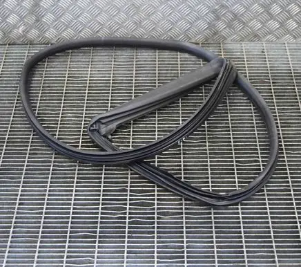 Maserati Ghibli Rubber seal front coupe door B249 72341
