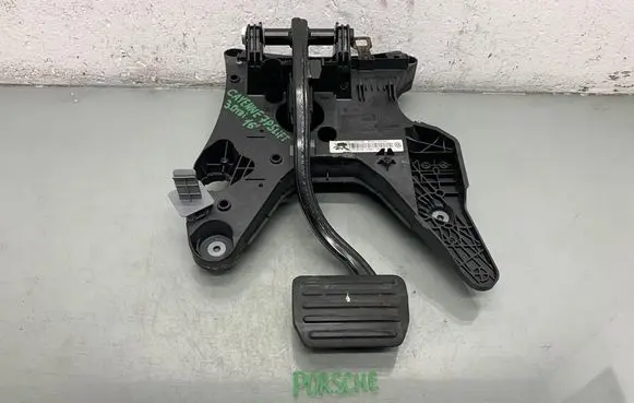 Porsche Cayenne (92A) Brake pedal 7P0723031AP