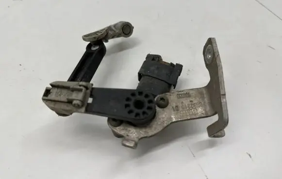 BMW iX Headlight/headlamp level sensor 6895466