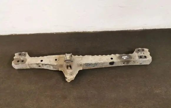 Toyota Auris 150 Front subframe