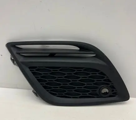 Volvo XC60 Front bumper lower grill 31290662 31290660