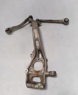 Audi Q7 4M Front wheel hub spindle knuckle 4M0407559