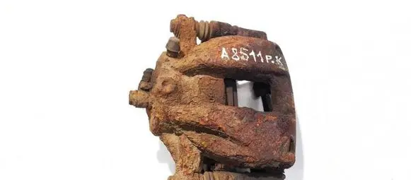 Honda CR-V Front brake caliper