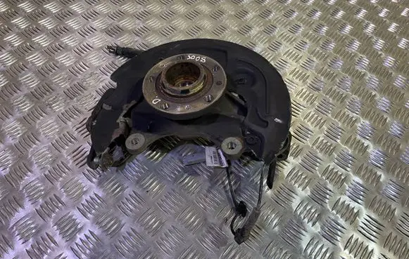 Peugeot 3008 II Front wheel hub