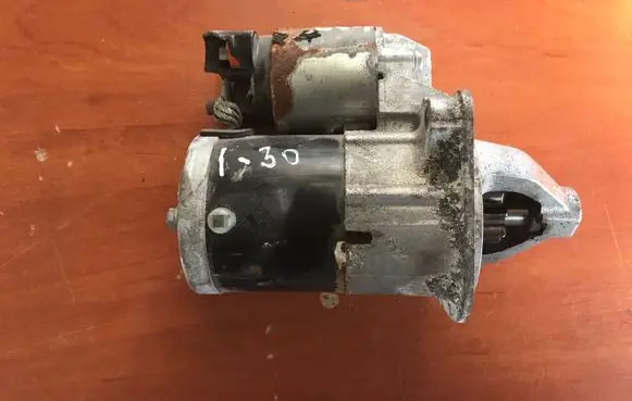 Hyundai i30 Starter motor 361002B200