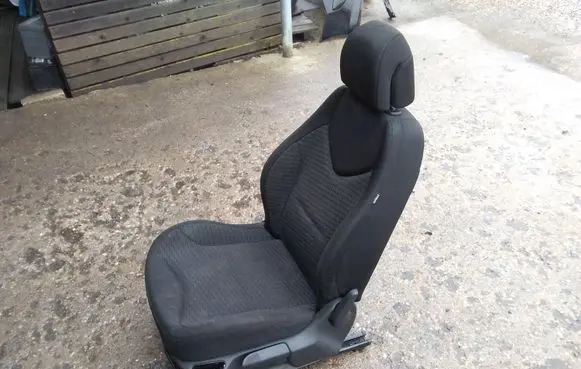 Peugeot 308 Front driver seat 