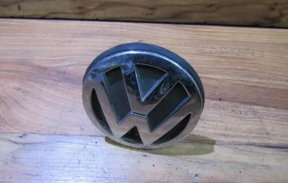 Volkswagen Golf IV Tailgate exterior lock 