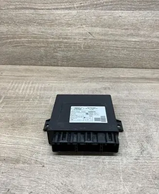 Ford Focus Comfort/convenience module 98AG15K600DD 5WK47230D