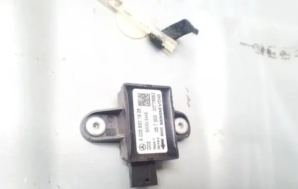 Mercedes-Benz ML W164 Airbag deployment crash/impact sensor a0038201926 06t200