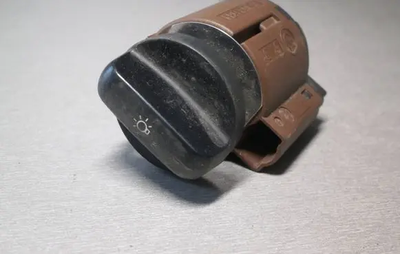 BMW 5 E39 Light switch 61318363684