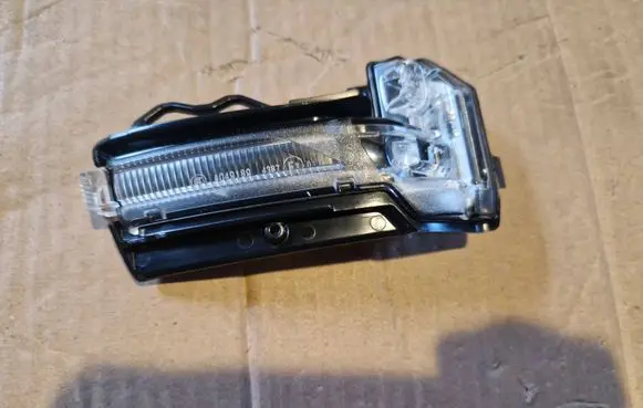 Audi Q3 F3 Mirror indicator light 81A949102