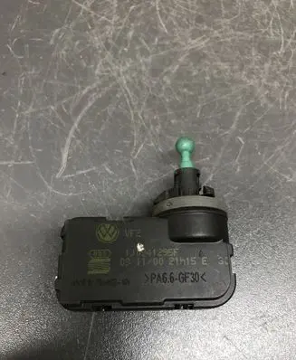 Audi A4 S4 B6 8E 8H Headlight level adjustment motor 1J0941295F