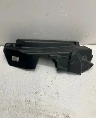 BMW 5 E60 E61 Engine cover (trim) 7788918