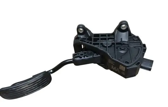 Toyota Yaris Cross Accelerator throttle pedal 78110K0020 24354A2 39584651681