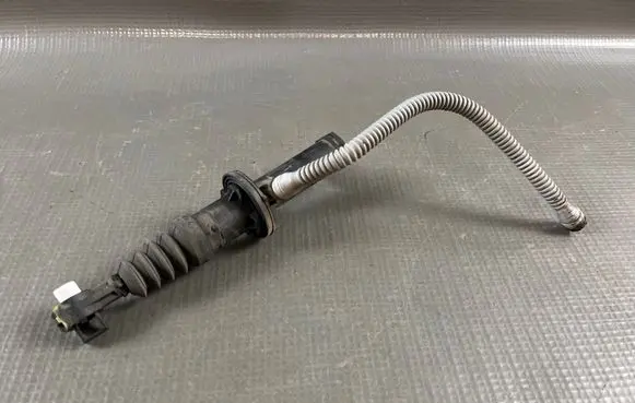 Renault Captur Clutch slave cylinder 306100642R