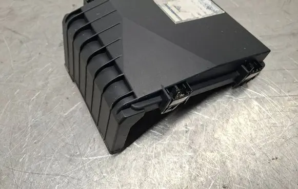 Audi A3 S3 8P Fuse box cover 1K0937132D