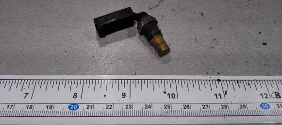 Mitsubishi Pajero Coolant temperature sensor 