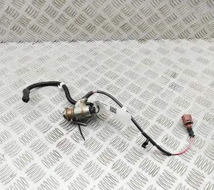 Audi Q3 F3 AdBlue injector 04L131113P 0444025042