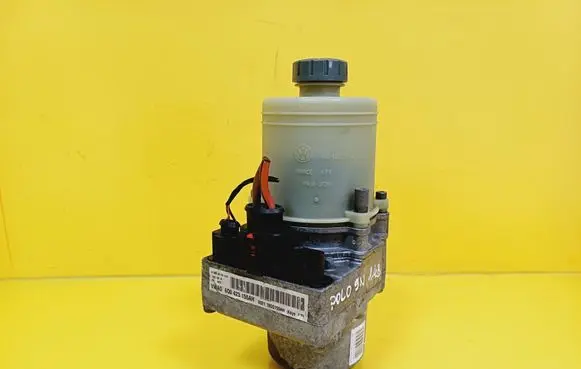 Volkswagen Polo IV 9N3 Power steering pump 6Q0423155AH 6Q0423371A