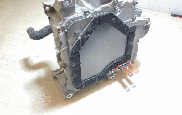 Voltage converter inverter