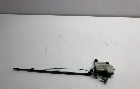 BMW 5 GT F07 Fuel tank cap lock 7139398