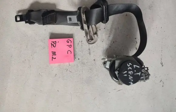 Renault Scenic II - Grand scenic II Rear seatbelt 987975