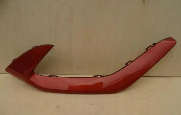 Front bumper splitter molding